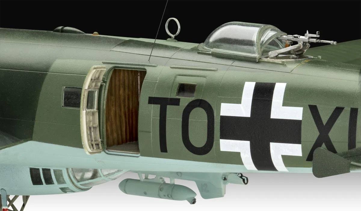 Revell Modellbau Focke-Wulf Fw 200 C-5/C-8 Condor