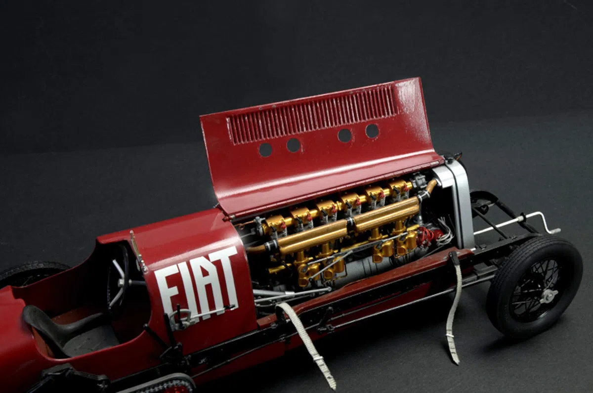 Italeri 510004701 - 1:12 Fiat Mefistofele 21706c.c. 1923-25, Fahrzeug