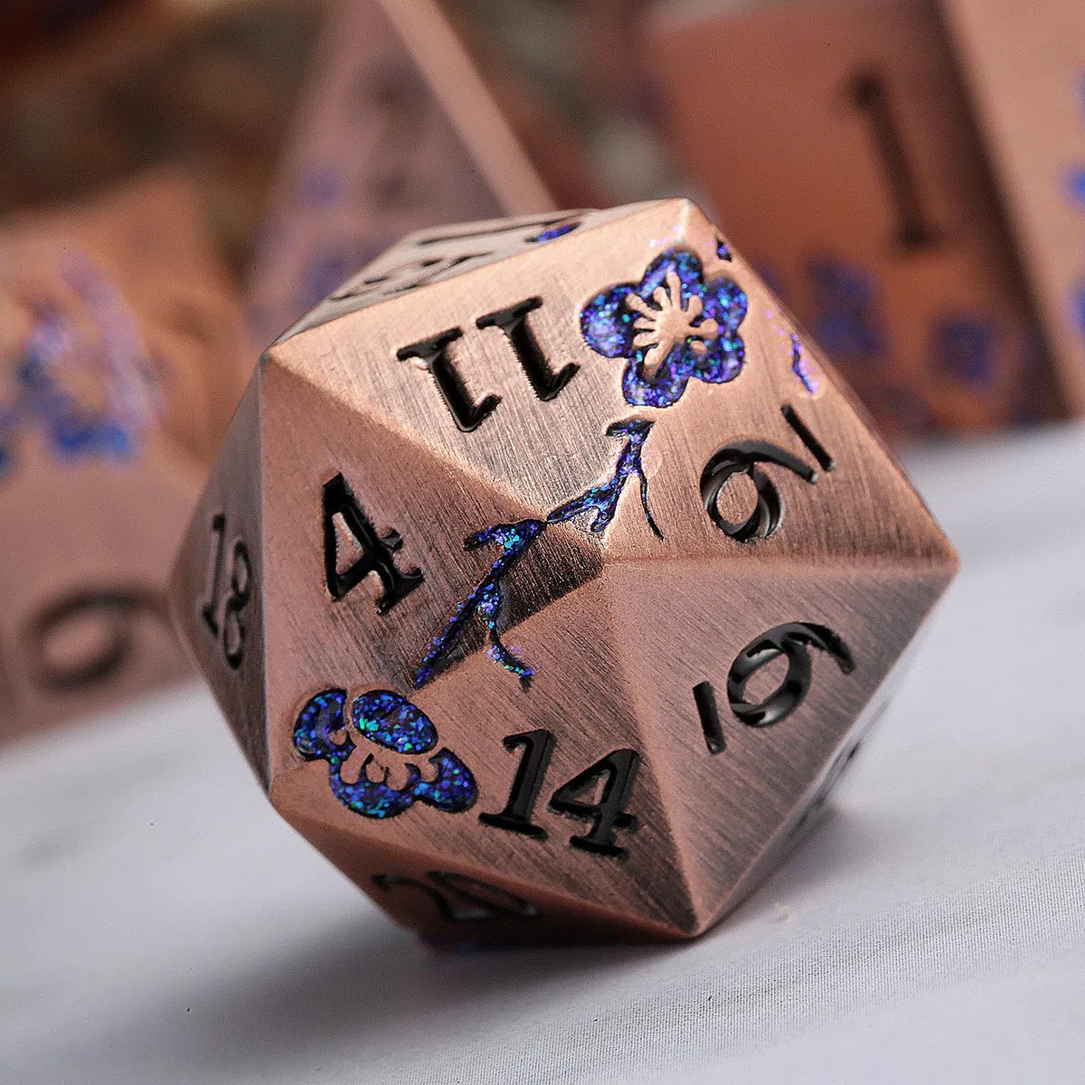 Metal Dice, 7 PCS Heavy Solid Metallic Flower DND Dice Set with Grogeous Gift Case for D&D Dungeons and Dragon Tabletop Game (Ancient Copper)