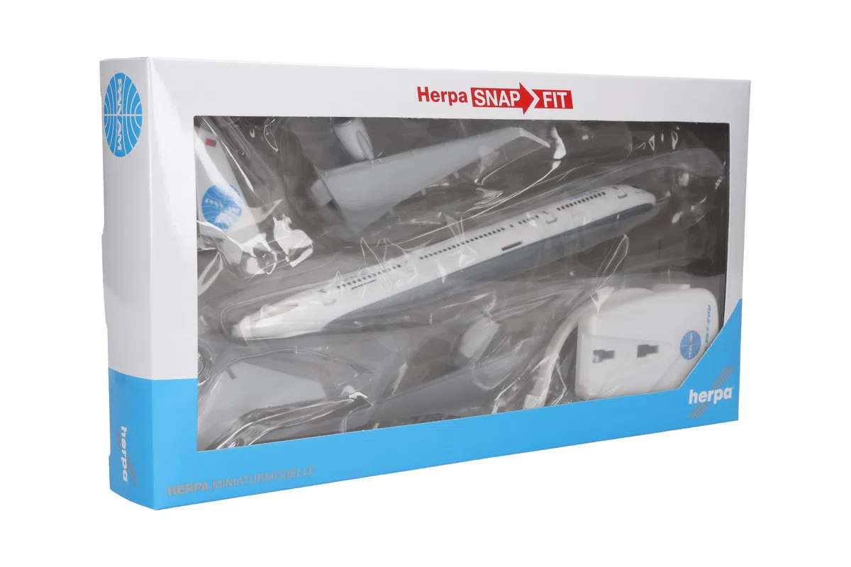 Herpa Snap-Fit Modellflugzeug Pan Am Boeing 757-200 "Tracing The Transatlantic Miniatur im Maßstab 1:200, Sammlerstück, Modell mit Standfuß, Kunststoff, Weiß