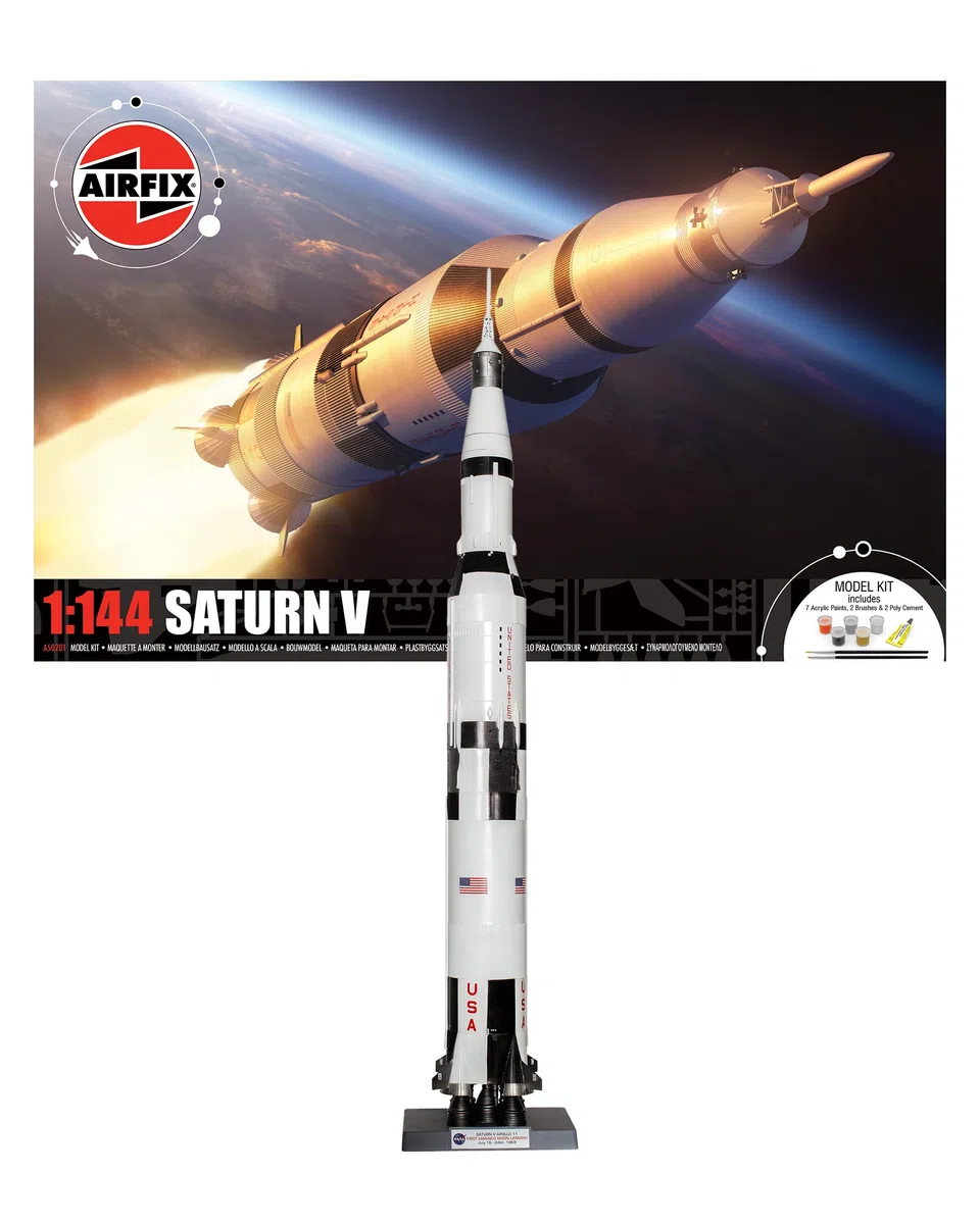 Airfix A50201 Saturn V Geschenkset – Plastikmodellbausatz, Raumschiff-Bausatz für Erwachsene und Kinder ab 8 Jahren, enthält: Modell im Maßstab 1:144, Humbrol Acrylfarben, Pinsel und Polykleber