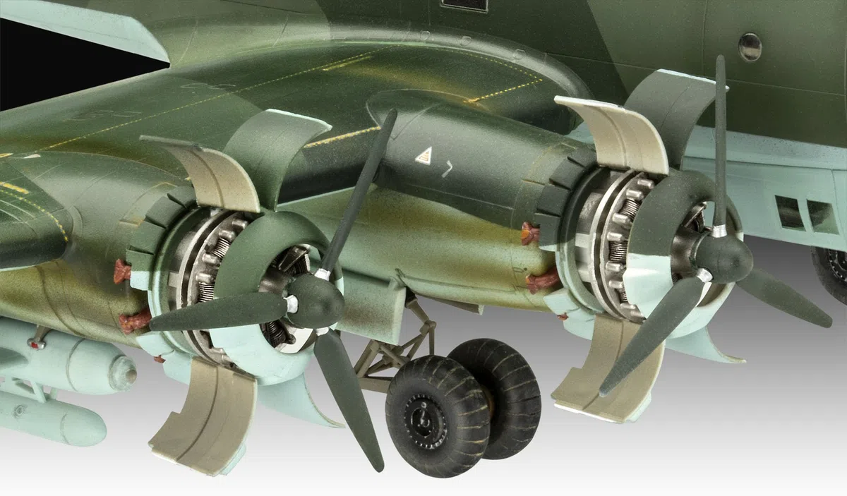 Revell Modellbau Focke-Wulf Fw 200 C-5/C-8 Condor