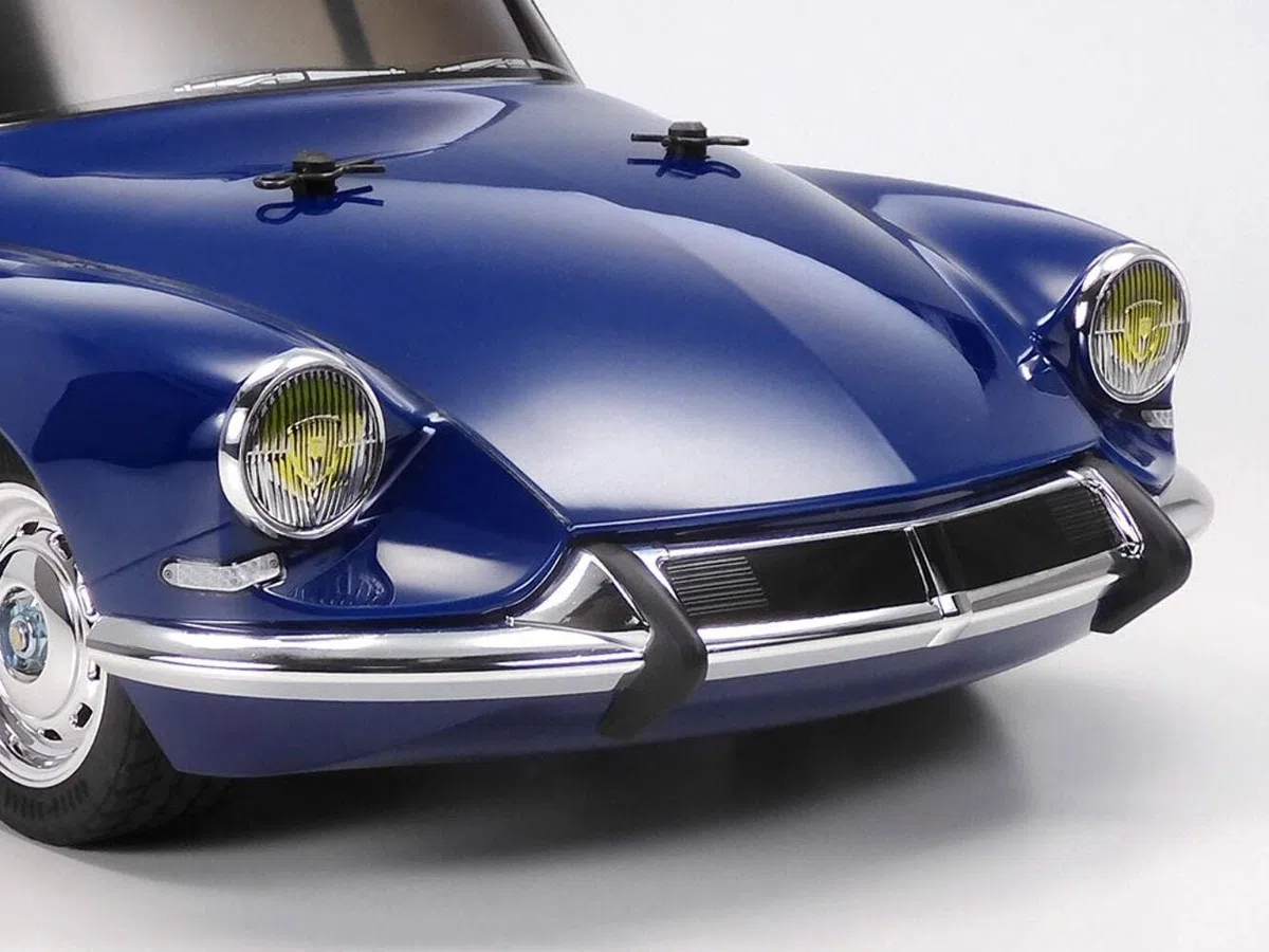 TAMIYA 58734 1:10 RC Citroen DS MB-01 - ferngesteuertes Auto, Fahrzeug, Modellbau, Zusammenbauen, Hobby, RC Bausatz, unlackiert, Blau
