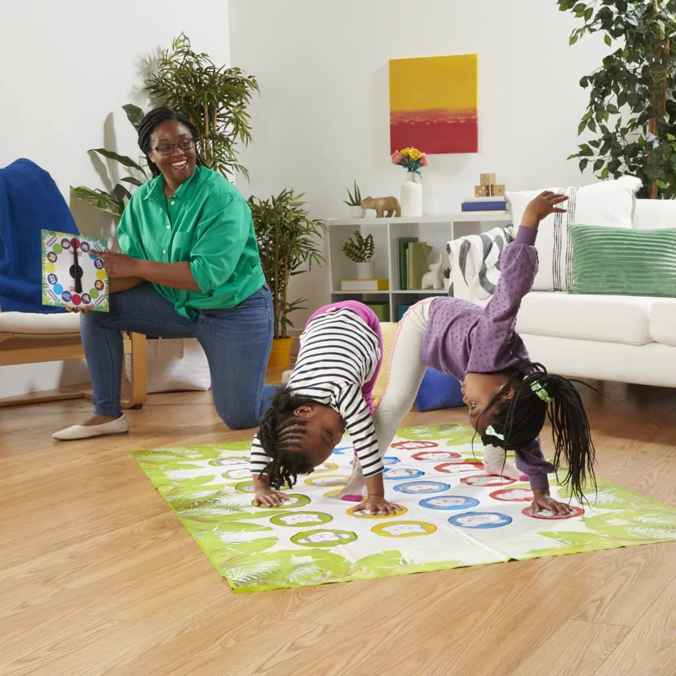 Junior Twister Spiel - Abenteuer mit Tieren - 2 Seiten Matte - 2 Spiele in 1 - Partyspiel - 2 bis 4 Spieler Indoor Spiel - Spanische Version