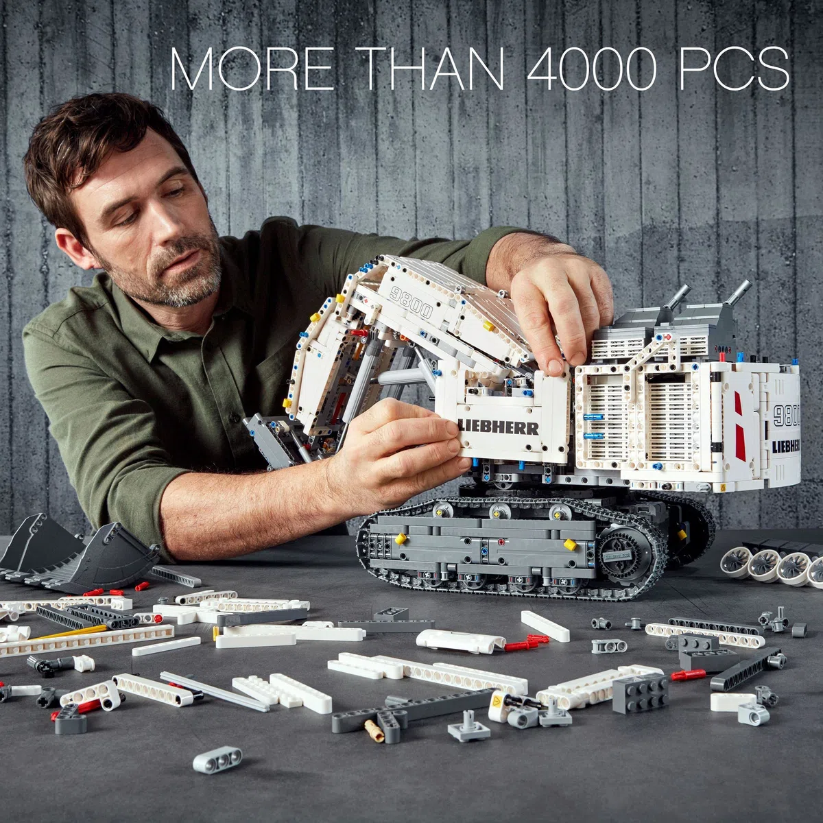 LEGO 42100 Technic Control+ Liebherr Bagger R9800, Ferngesteuerter Bagger, RC Fahrzeug, Spielzeug für Kinder und Erwachsene