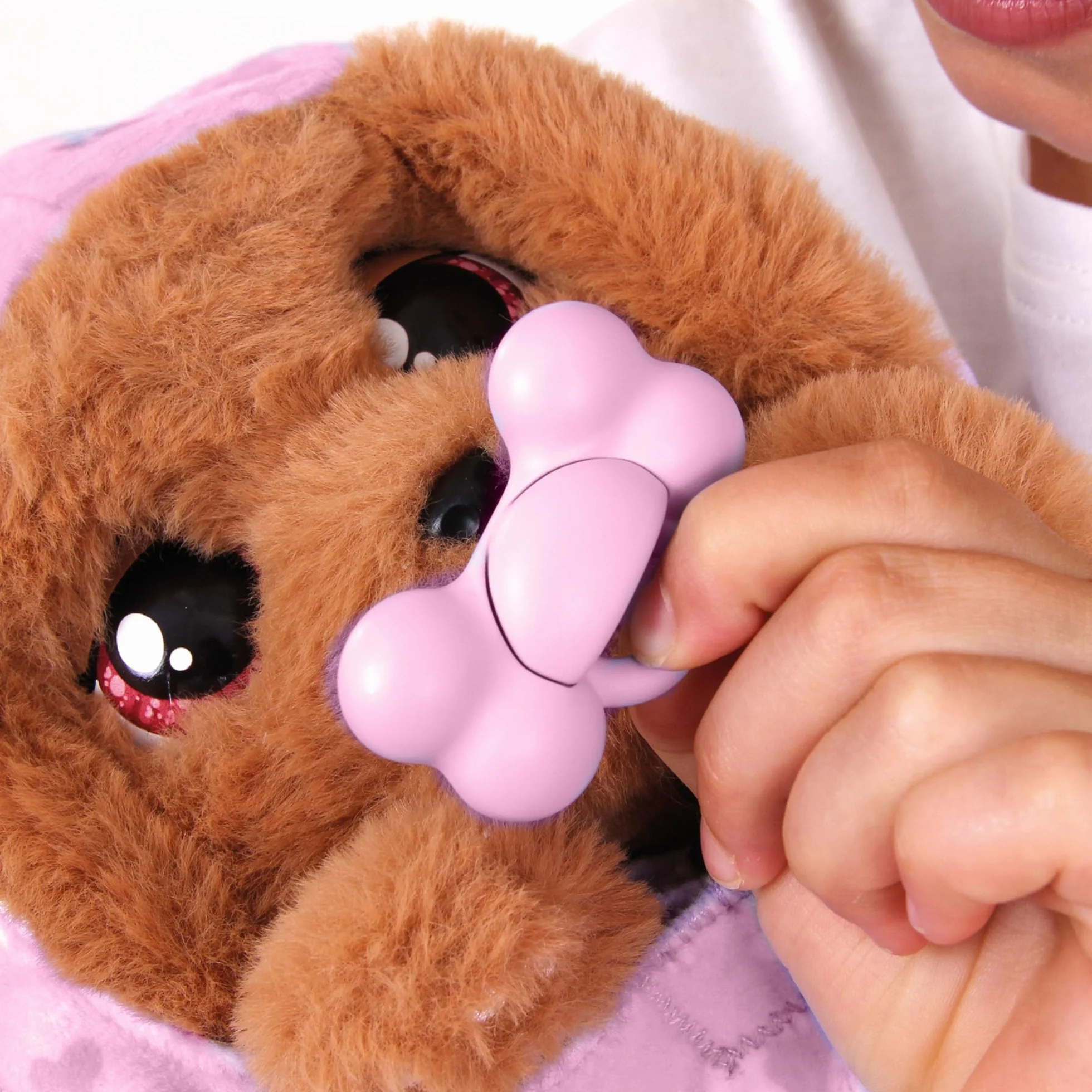 BABY PAWS Cocker - Schlafender Hundewelpe und Interaktives Plüschtier Mit Soundfunktion beim Öffnen und Schließen der Augen, inklusive einer Tragedecke-Geschenk Spielzeug für Kinder ab 18 Monaten