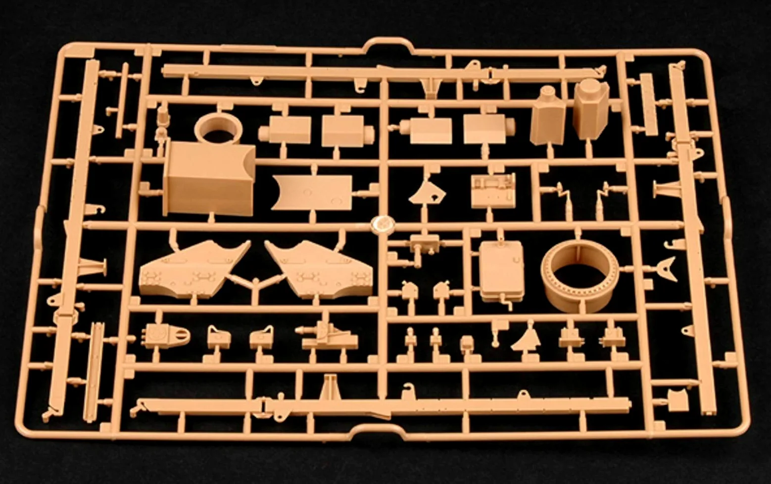 Hobby Boss 82911 Modellbausatz German 80cm K(E) railway gun Dora, Braun