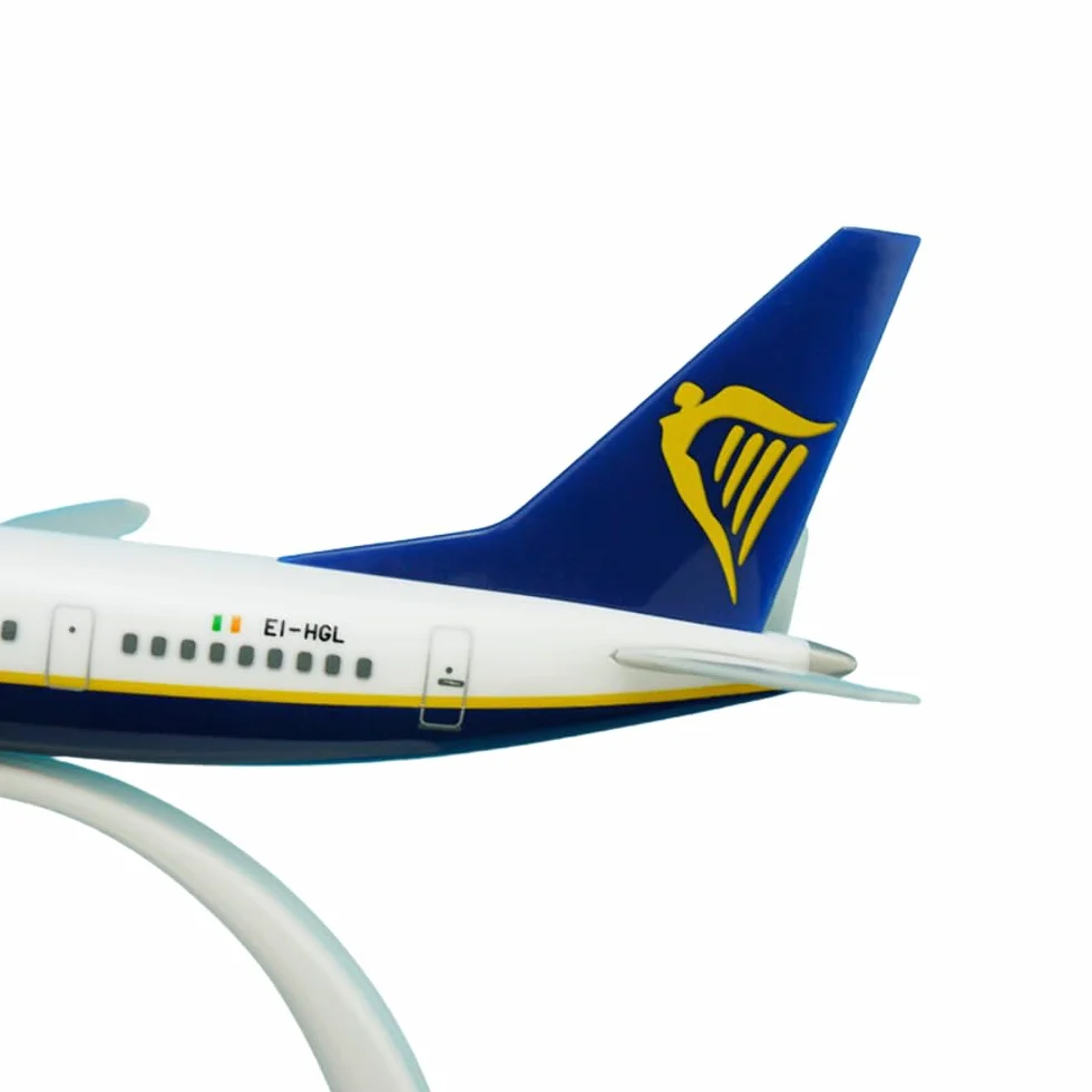 Ryanair Modellflugzeug Boeing 737 MAX 8-200 EI-HGL 20cm Snap-Fit Modell