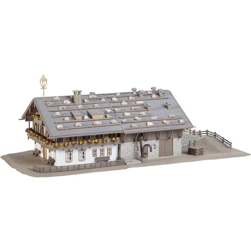 Faller FA232199 Großer Alpenhof mit Scheune Modellbausatz, verschieden, Jugendliche ab 14 Jahren , 255 x 125 x 92 mm