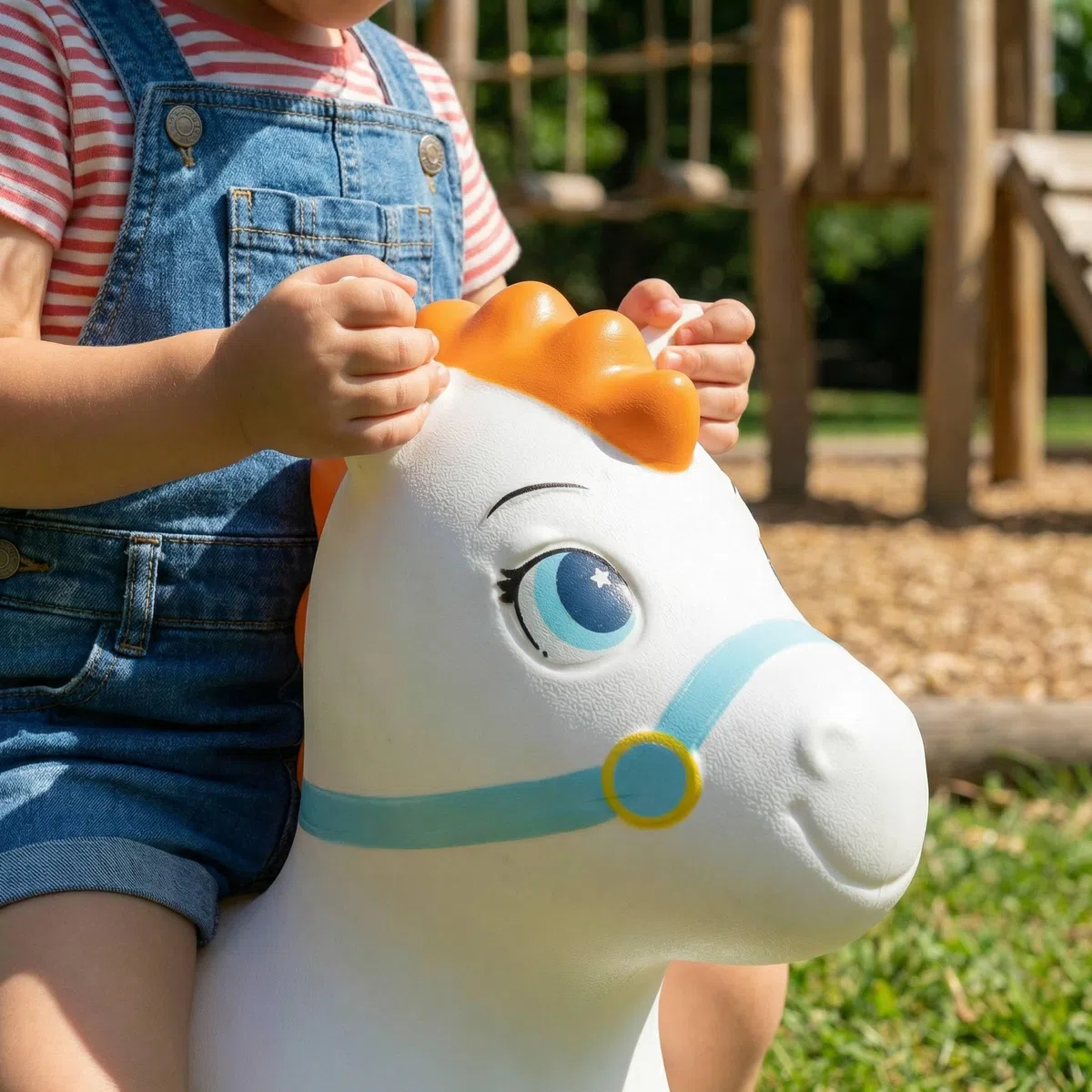 MOLTO | Hüpfpferd Boingly, Hüpf-Tier mit sicherem Halt, aufblasbares Pferd für drinnen und draußen, inklusive Luftpumpe, bis zu 20 kg, Kinderspielzeug, ab 2 Jahren