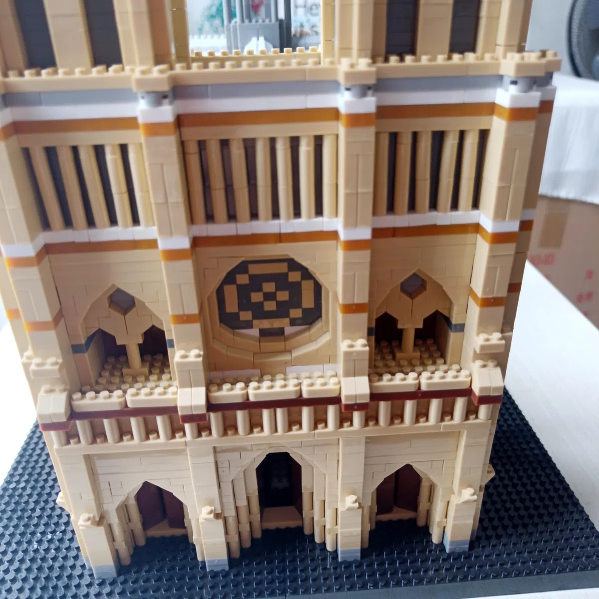 alltogetho Paris Notre Dame Kathedrale Mikro-Bausteine, 7300+ Teile, 3D-herausfordernde Architektur-Set für Erwachsene, Sammlerstück, Ausstellungsmodell, pädagogisches Souvenir, Geschenk für