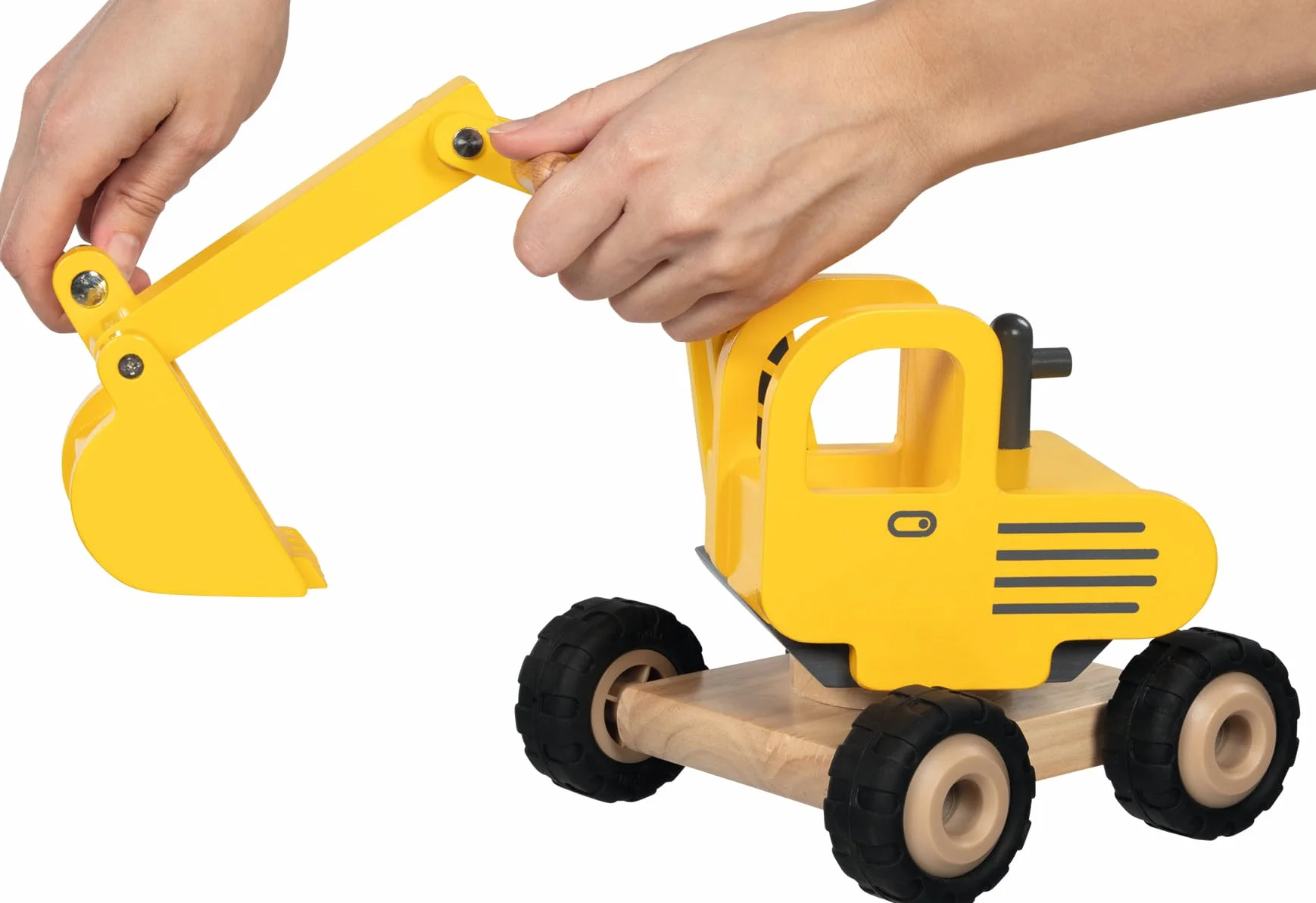 goki Holzbagger: Stabil, Funktionsfähig und Umweltfreundlich – Hochwertiges Spielzeug aus Holz gerfertigt mit beweglicher Schaufel und Gummireifen für kreatives Spielen ab 3 Jahren